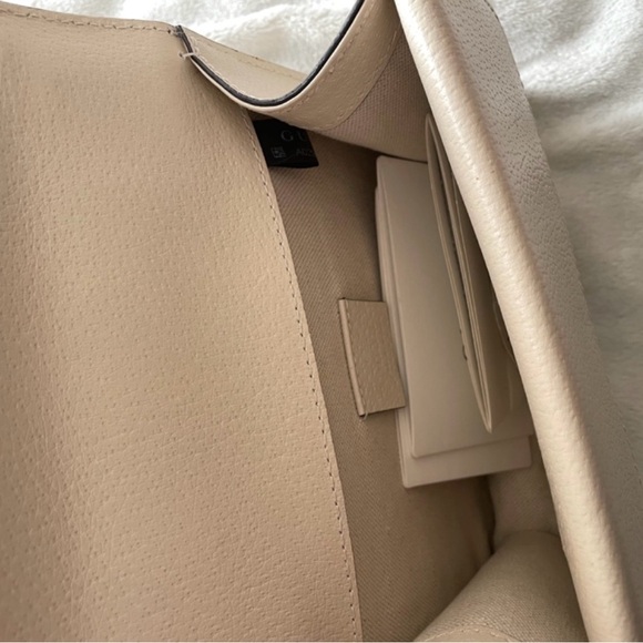 Gucci Mini Dionysus in White - Picture 4 of 11